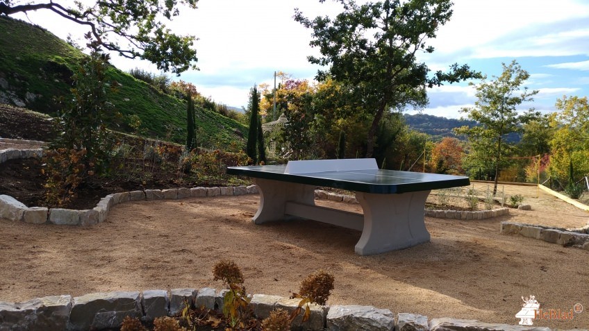 Bisconti Case & Giardini  out  Trevinano