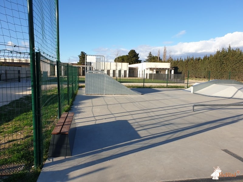 Commune de Maillane out  Maillane