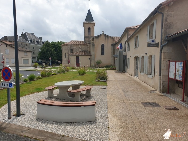 Ville de Mazières en Gatine from Mazières-en-Gâtine