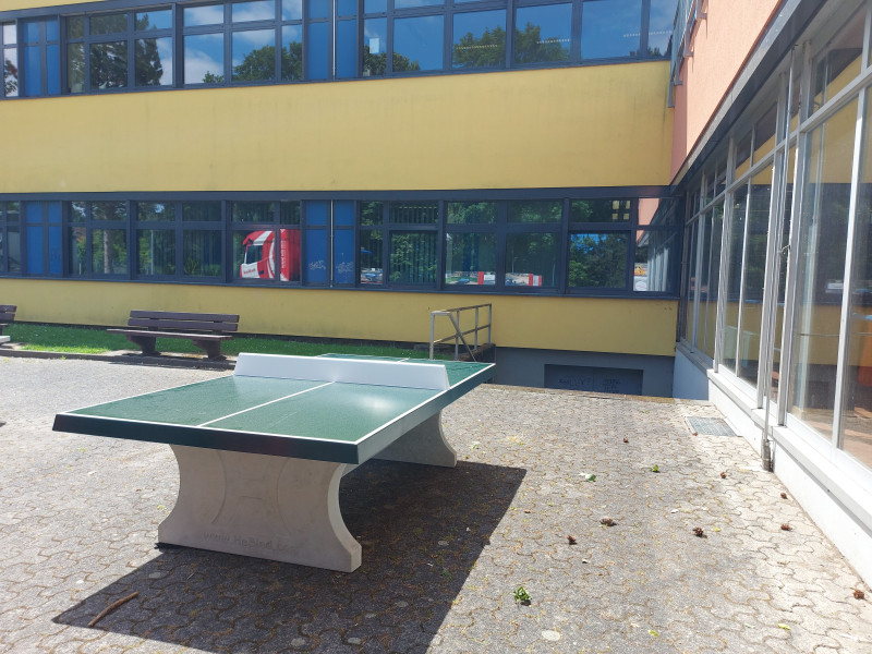 Henry-Benrath-Schule out  Friedberg