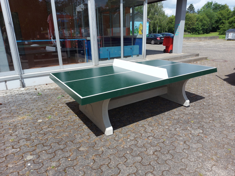 Henry-Benrath-Schule out  Friedberg