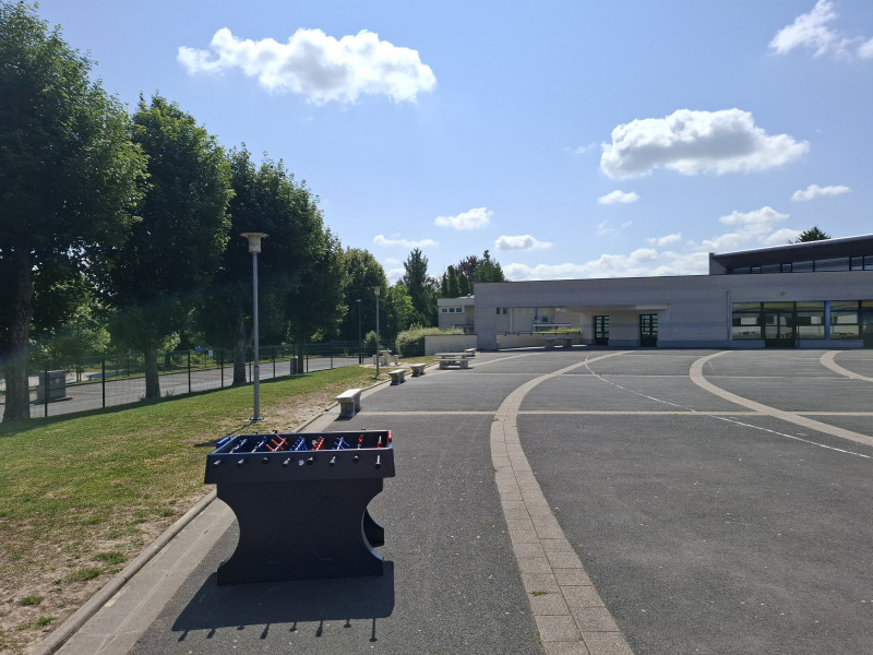 FSE du collège Georges CHARPAK out  BAZANCOURT