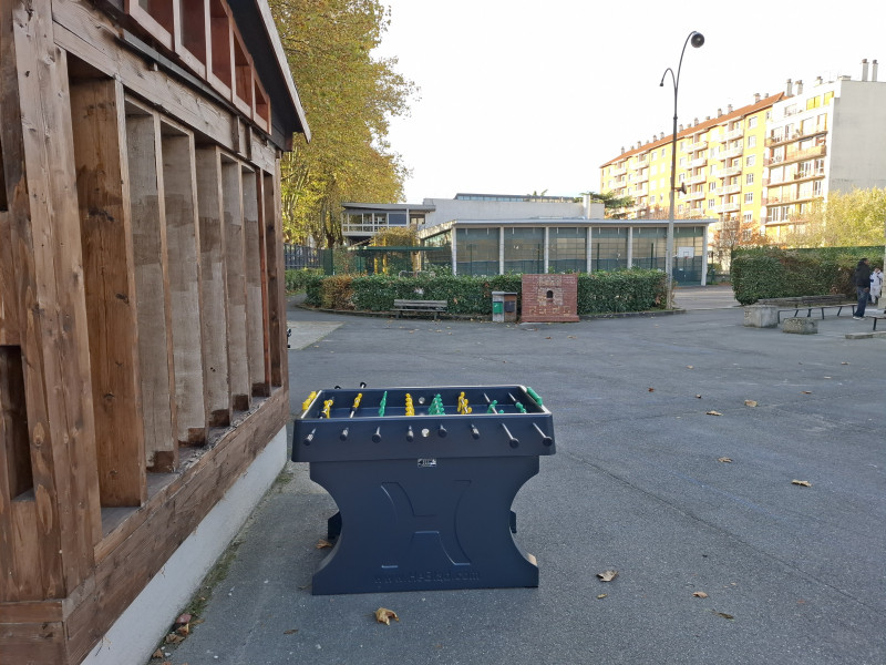 LP Lycée des Metiers Jean Monnet out  MONTROUGE