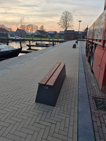 Thomassen out  Oudega