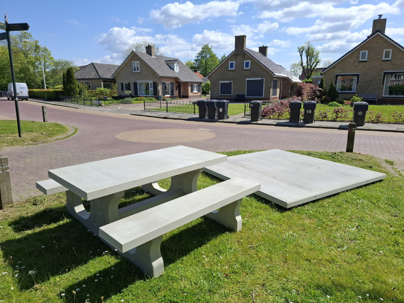 Vereniging Dorpsbelang Ee out  Ie