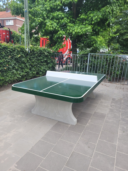 Sterken Hoveniers out  Eindhoven