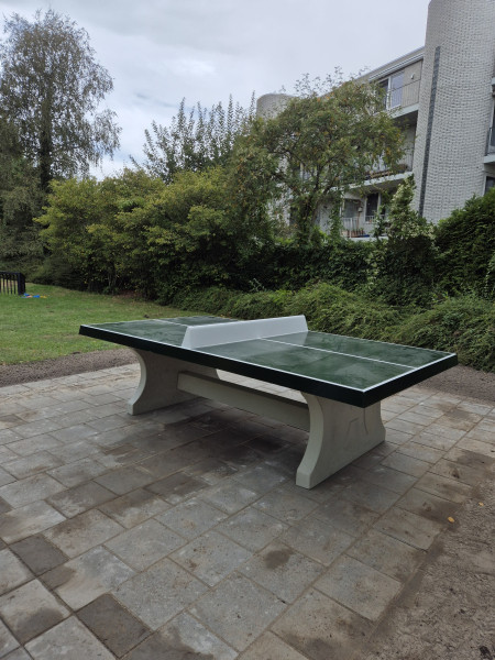 Donker Groen B.V. out  Groningen