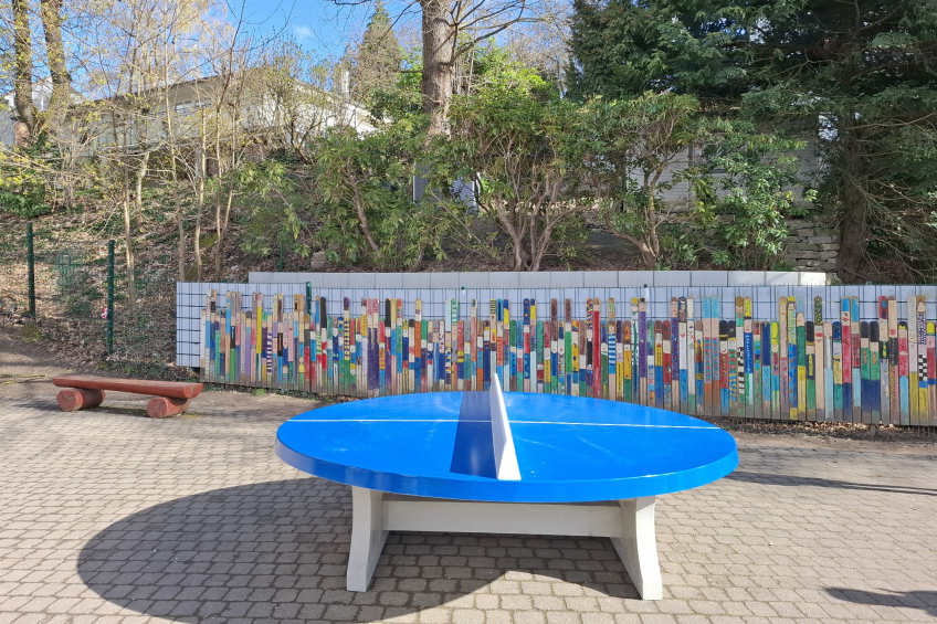 Verein der Freunde und Förderer der Viktoria-Schule Schönberg, Kronberg i.Ts. e.V. out  Kronberg