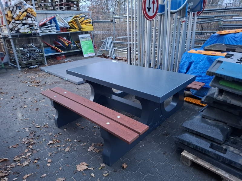 Gemeente Apeldoorn out  Apeldoorn