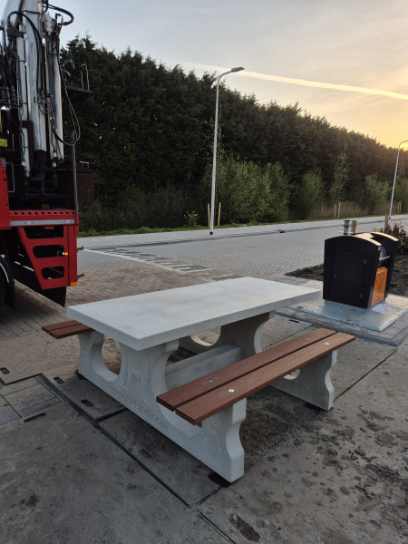 Kompan BV out  Barendrecht