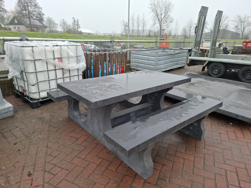 Gemeente Kaag en Braassem out  Roelofarendsveen