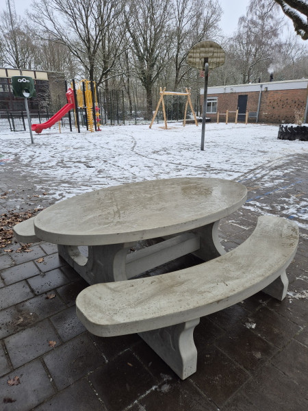 Skoalle De Dúnwizer out  Bakkeveen