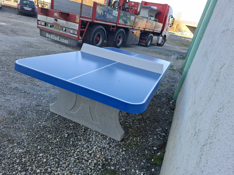 Playgones out  ANNECY