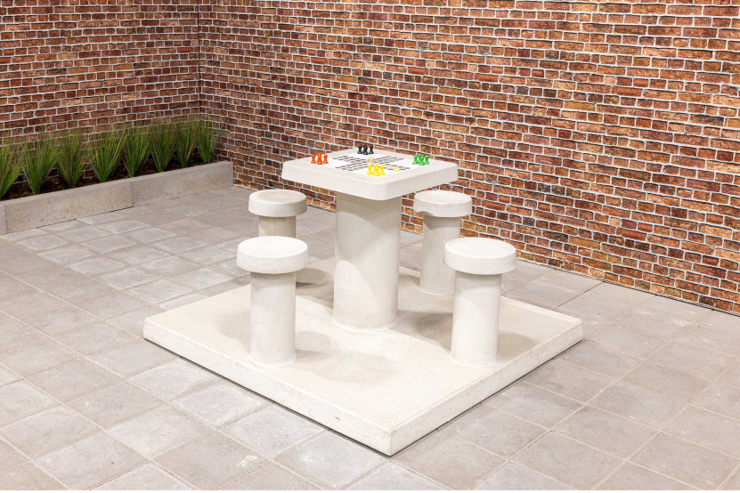 Table de jeu Ludo en béton naturel