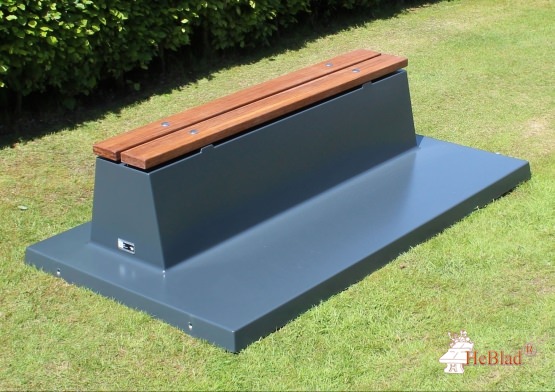 Concrete bench with bottom plate and bamboo seats, anthracite