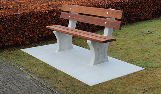 Park Bench with bottom plate Natural Concrete