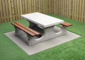 Picknickset DeLuxe aus Beton mit Bambussitzen