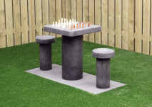 Table d‘échecs en béton anthracite, pour 2 personnes