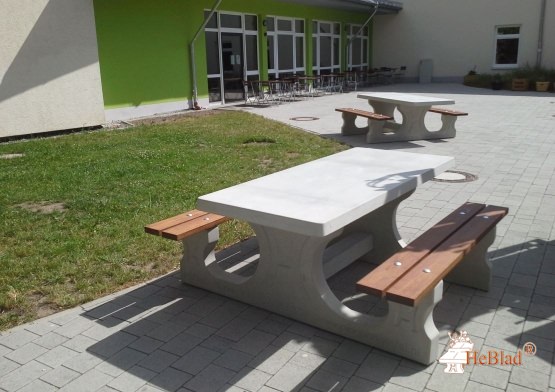 Picnic table DeLuxe Natural Concrete Wheelchair accessible 